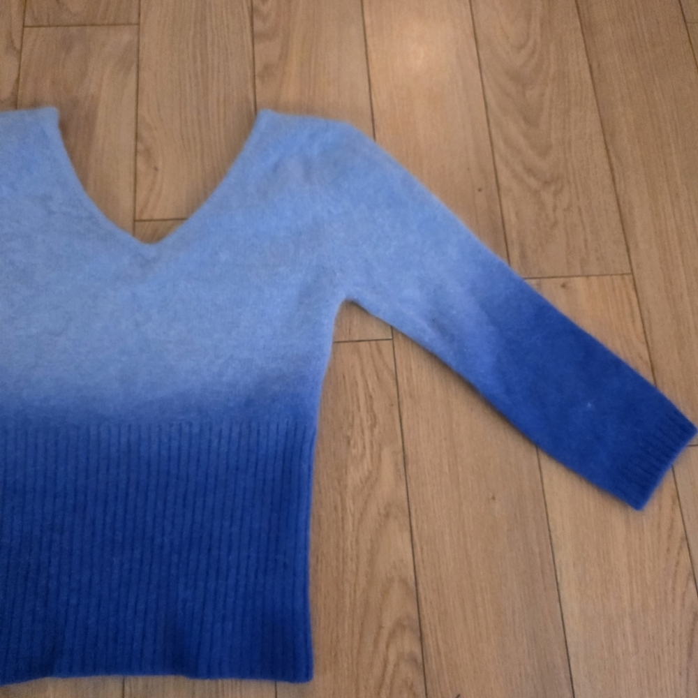 Friends Clothing Angora Blend Sweater- S - Picture 11 of 12
